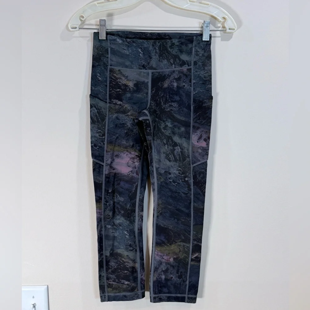 🔥Lululemon Slate Gray Marble-Effect Crop Leggings Women’s Size 2 EC🔥